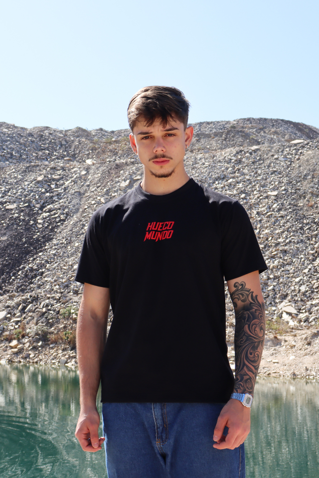 Camiseta Unissex Espadas