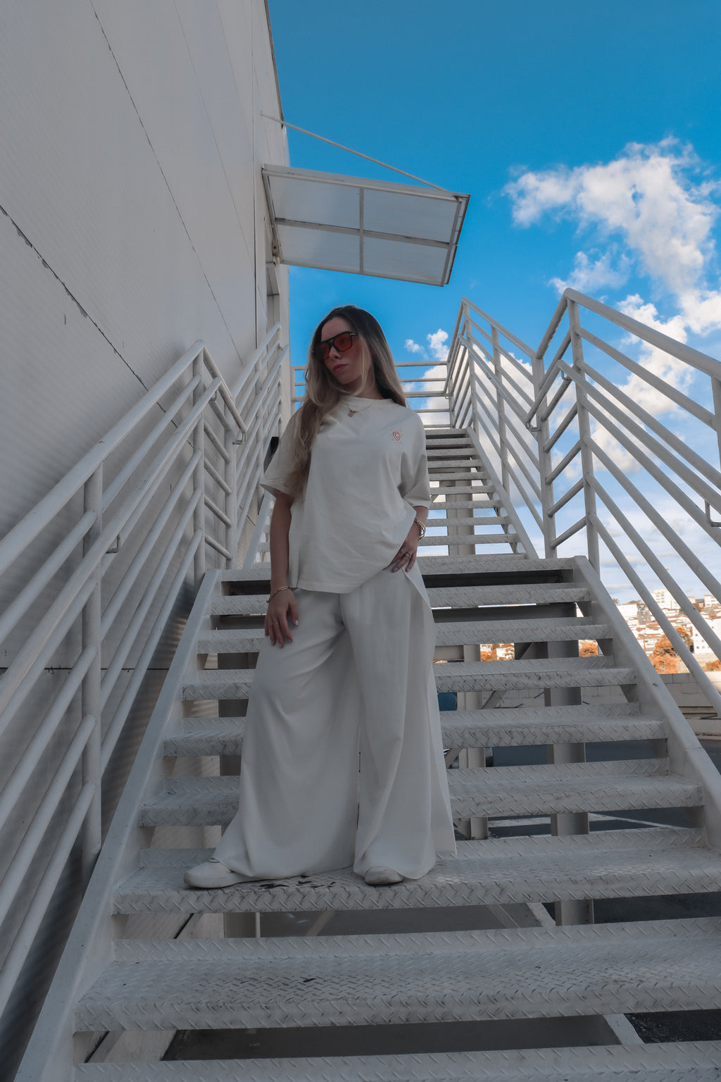 Camiseta Off White Unissex Boxy Oversized Kurama