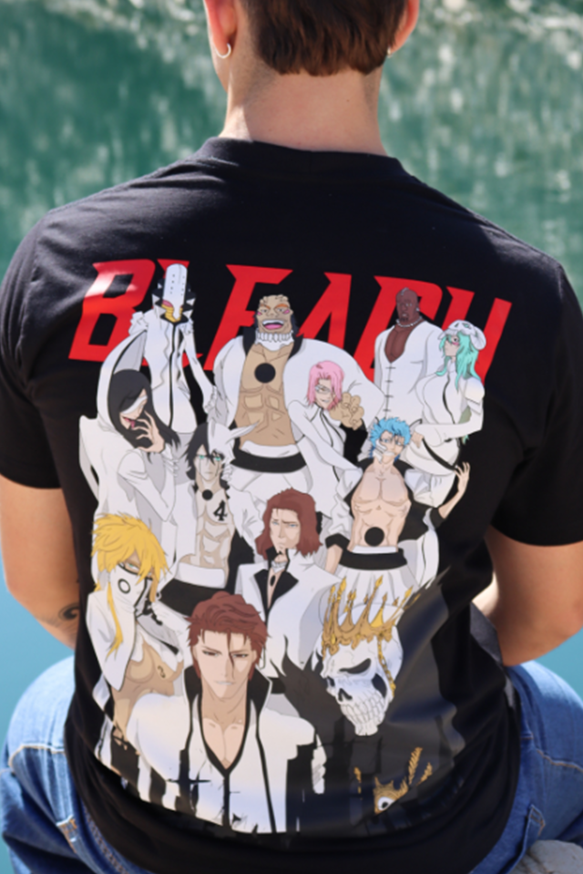 Camiseta Unissex Espadas